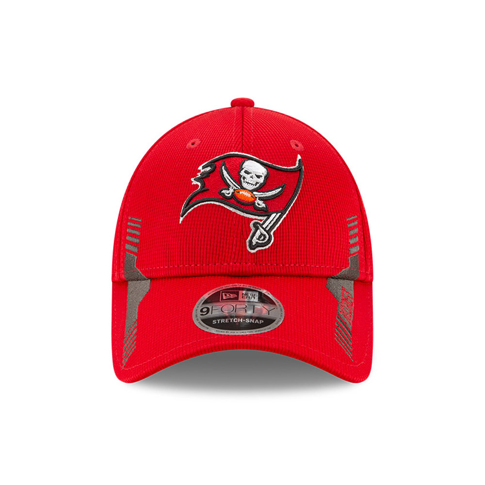 Tampa Bay Buccaneers NFL Sideline Home Red 9FORTY Stretch Snap Cap