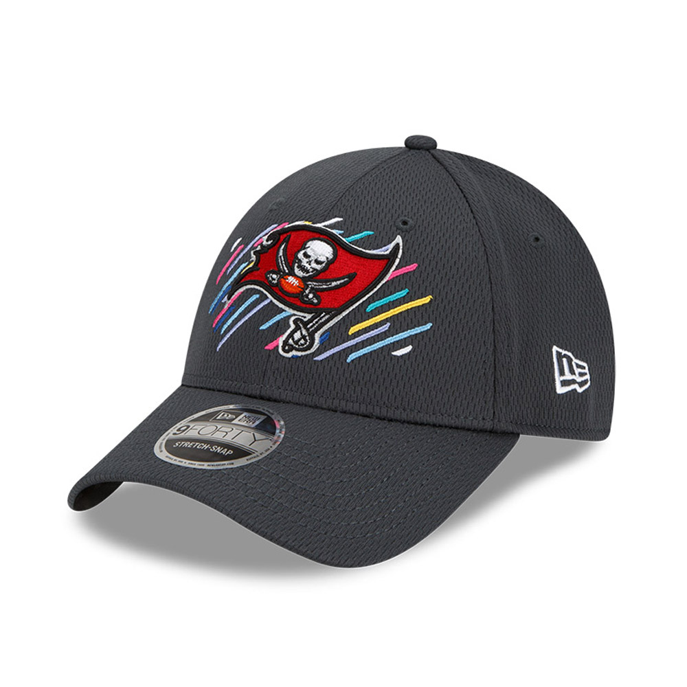 Tampa Bay Buccaneers Crucial Catch Grey 9FORTY Stretch Snap Cap