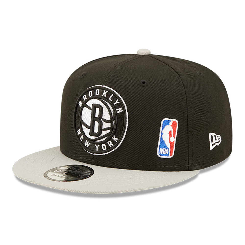 Brooklyn Nets NBA Black Letter Arch Black 9FIFTY Snapback Cap