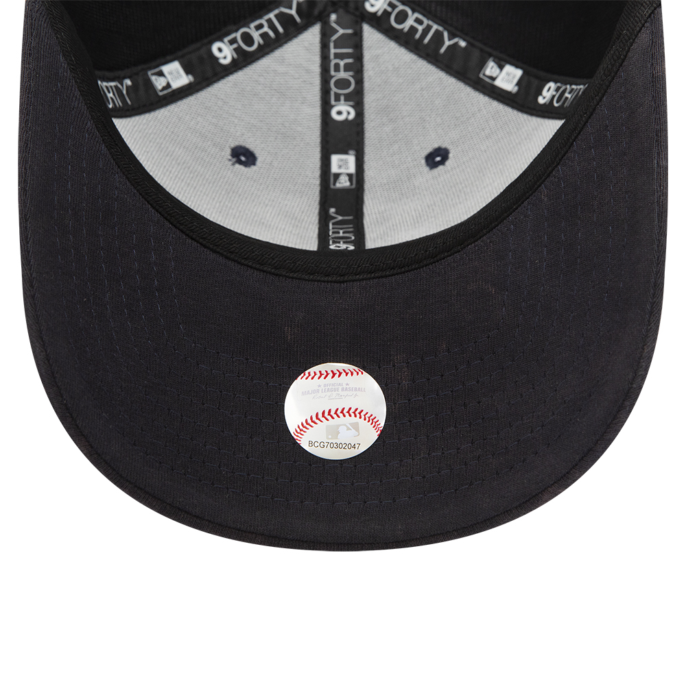 New York Yankees Washed Navy 9FORTY Cap