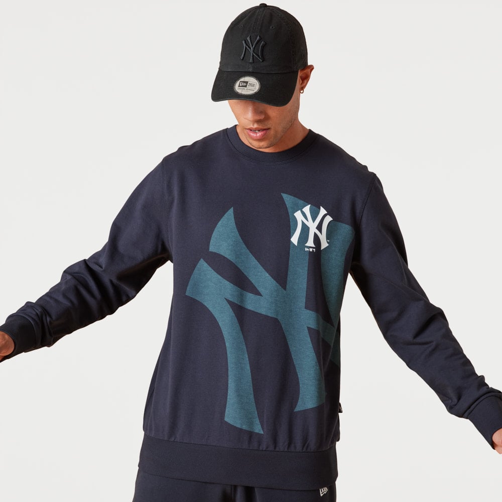 New York Yankees Washed Graphic Navy Sweatshirt