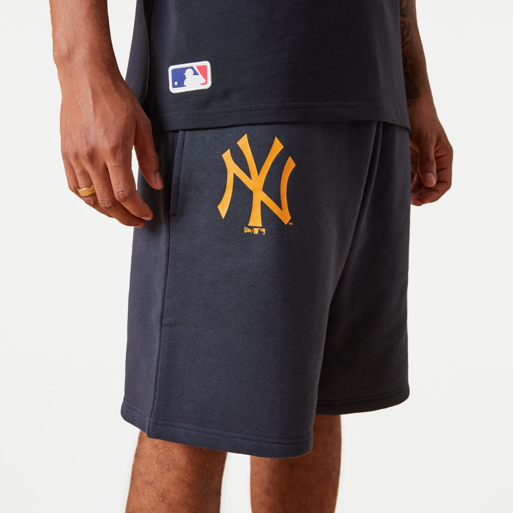 New York Yankees MLB Team Logo Navy Shorts