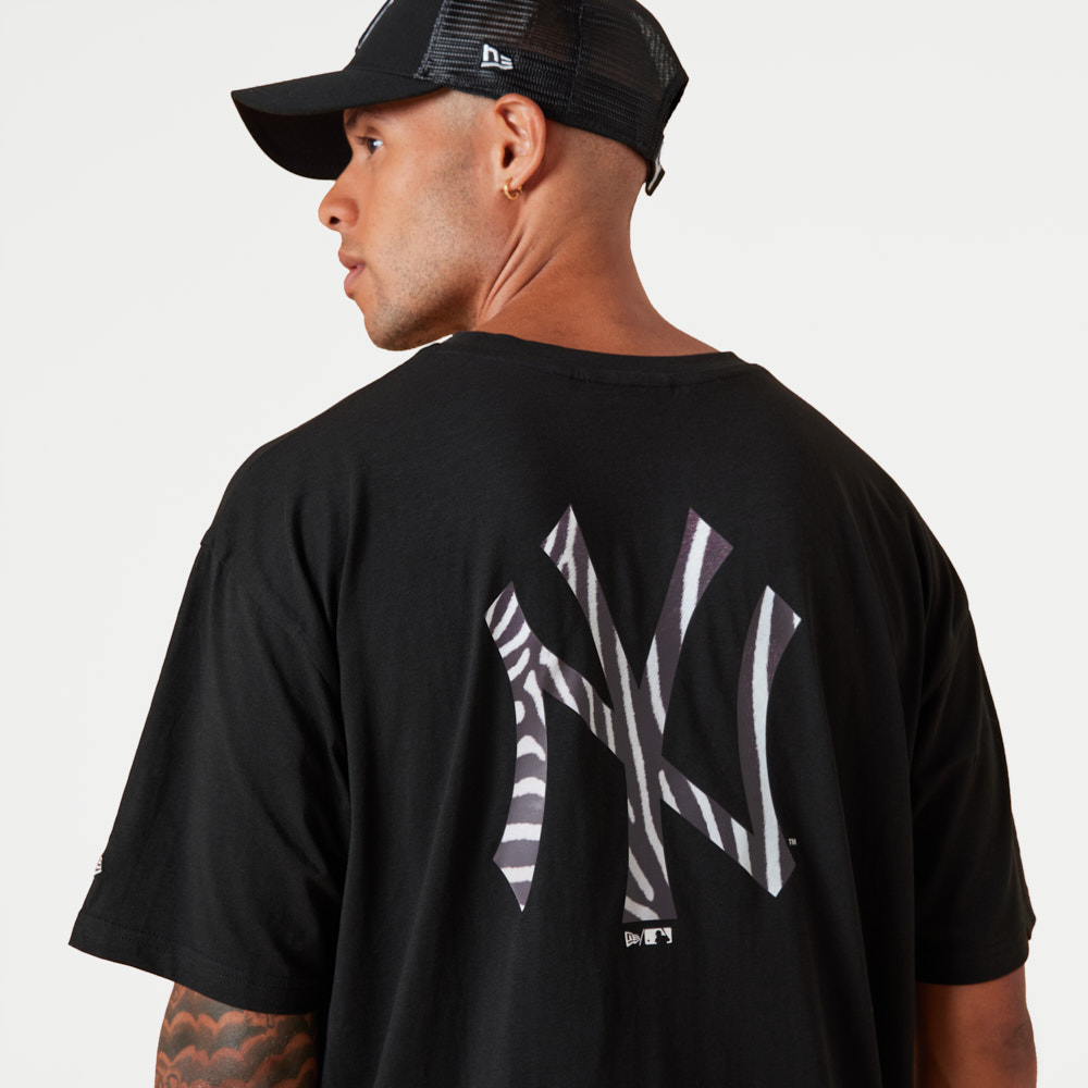 New York Yankees MLB Logo Infill Black T-Shirt