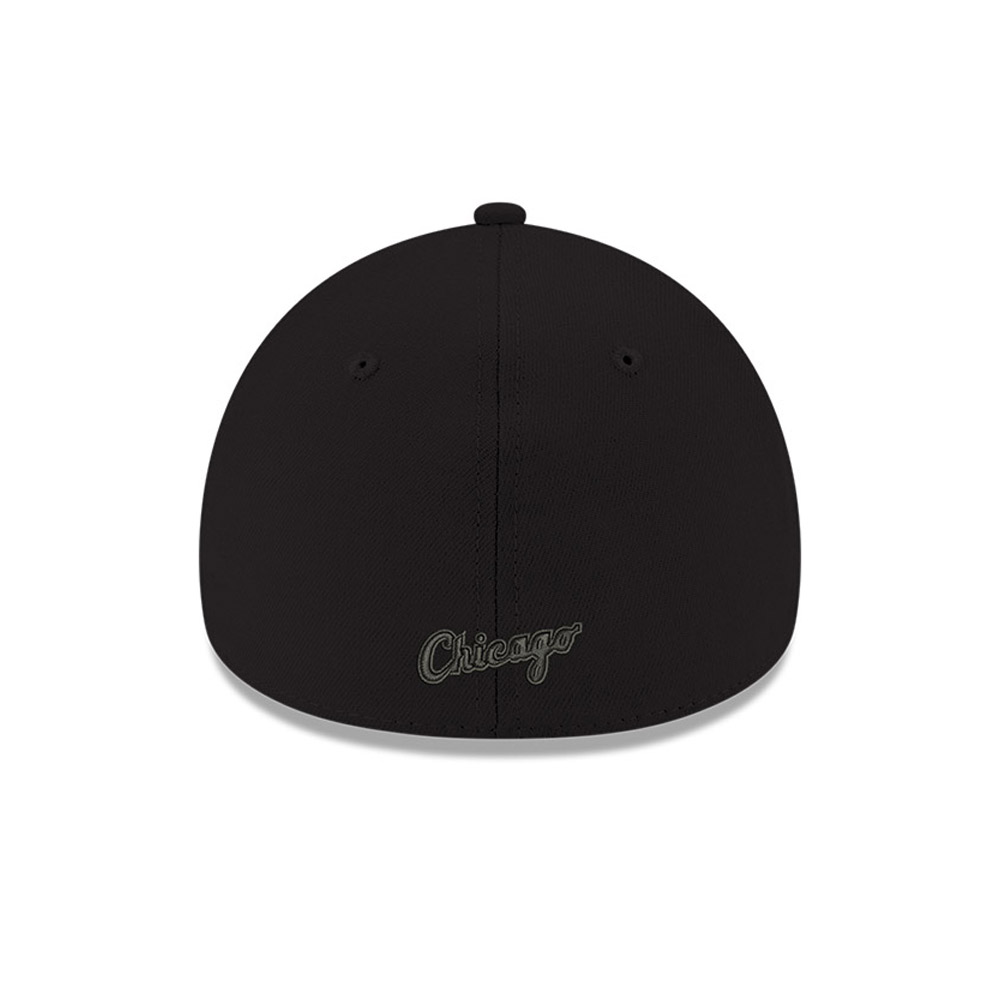 Chicago White Sox Black On Black 39THIRTY Stretch Fit Cap