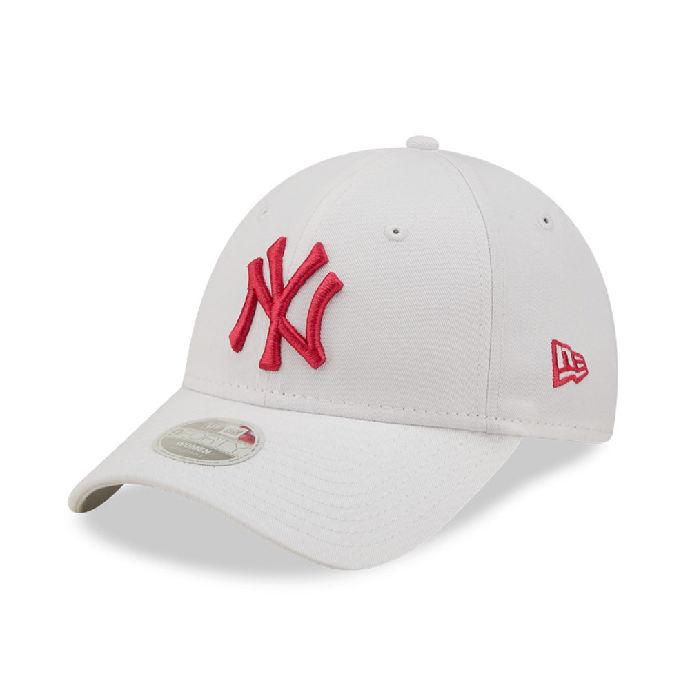 New York Yankees League Essential Womens White 9FORTY Adjustable Cap