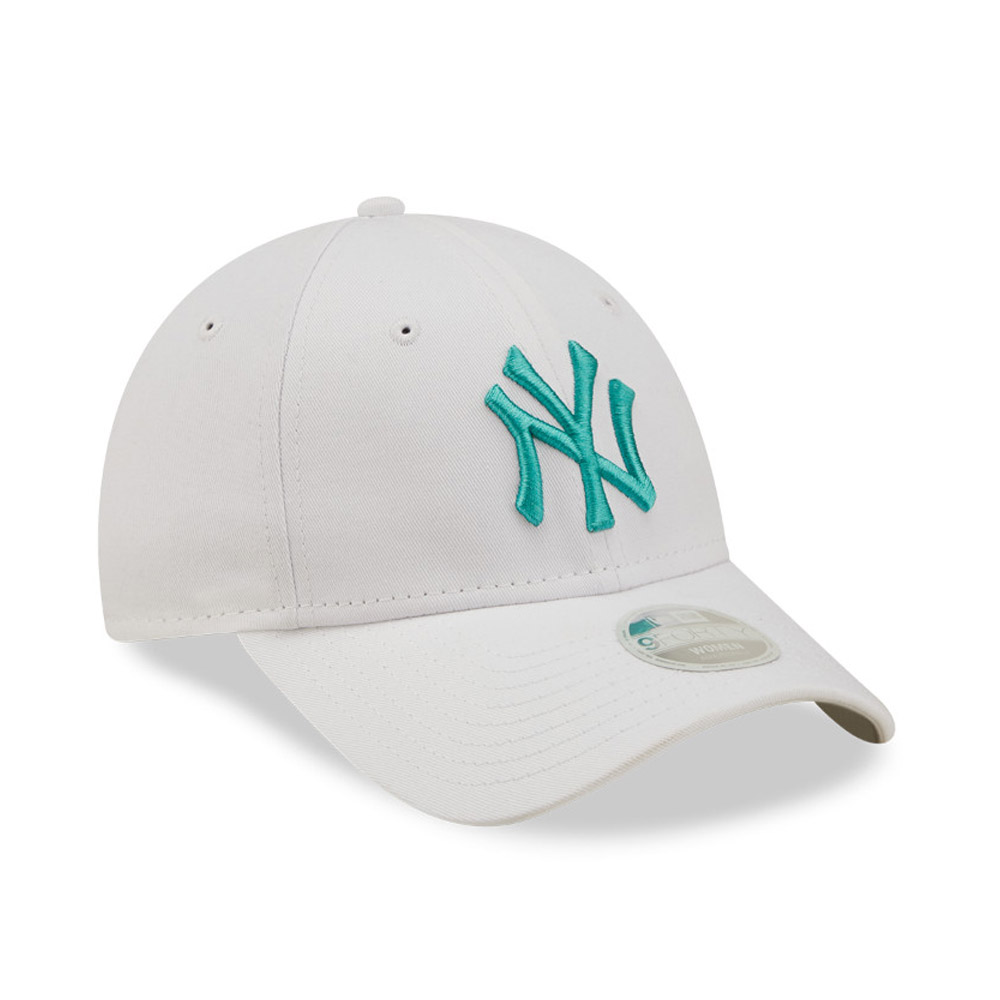 New York Yankees League Essentials Womens White 9FORTY Adjustable Cap