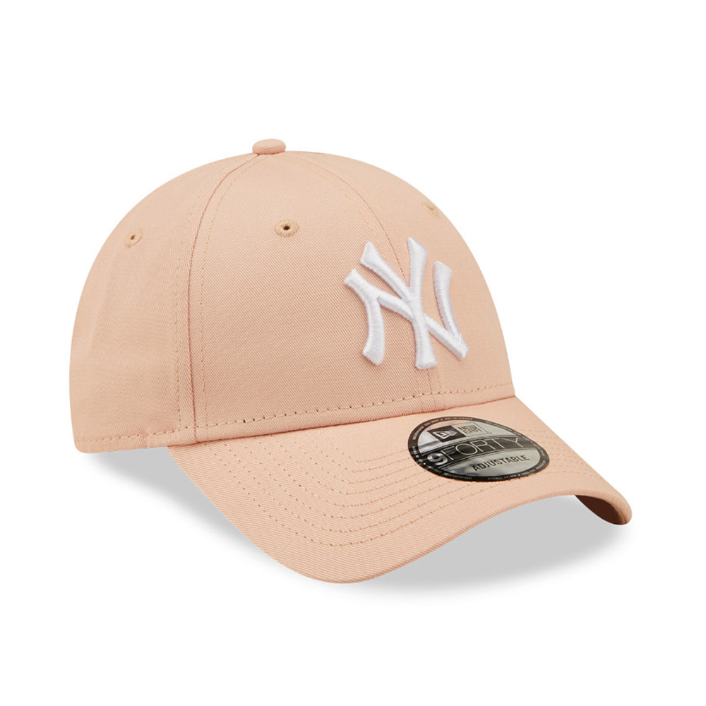 New York Yankees League Essential Light Pink 9FORTY Adjustable Cap