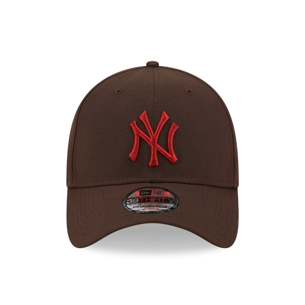 New York Yankees League Essential Dark Brown 39THIRTY Stretch Fit Cap