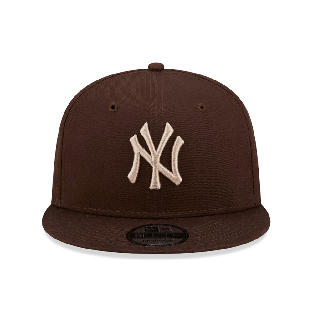 Braune New York Yankees League Essential 9FIFTY Snapback Cap