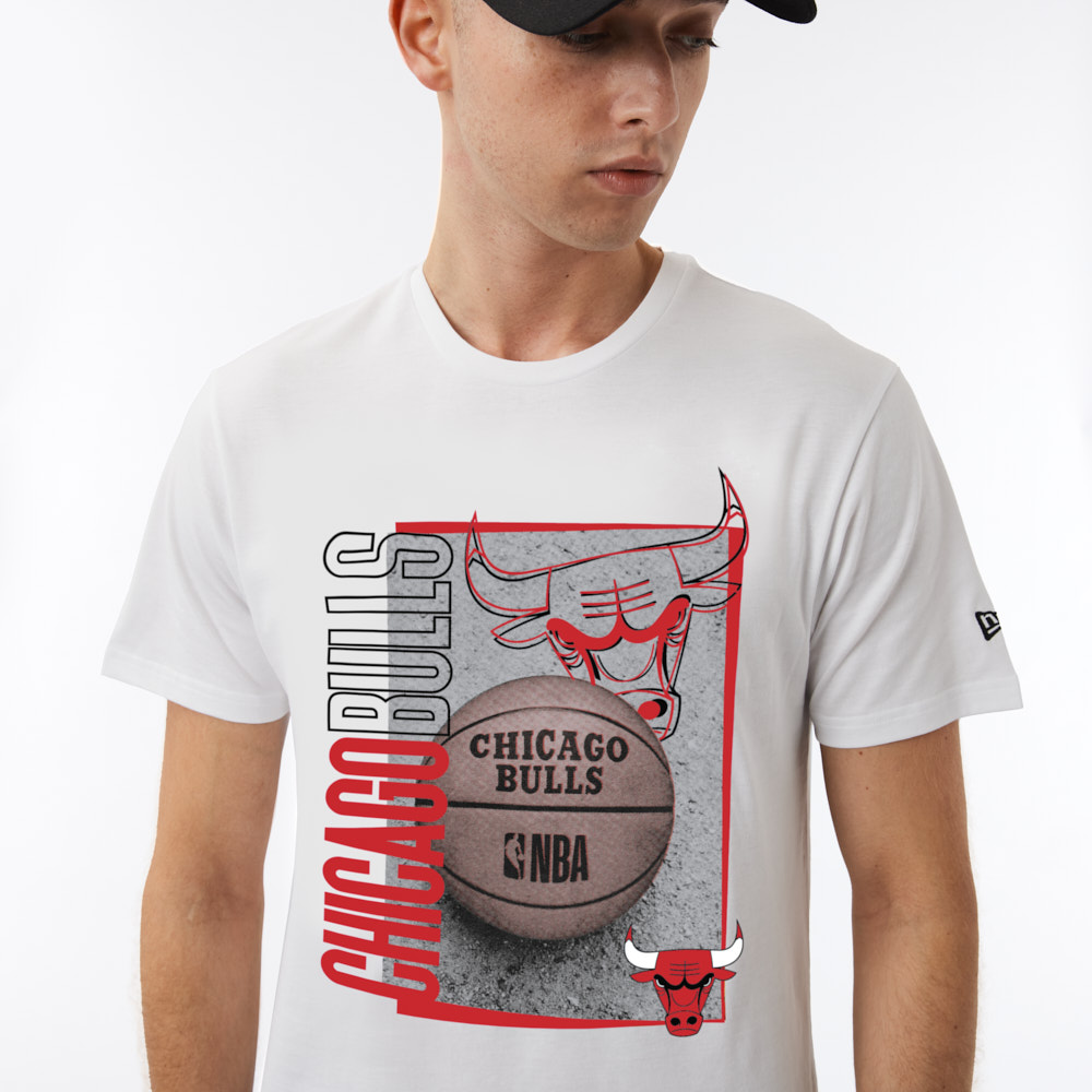 Camiseta New Era Chicago Bulls NBA Hoop Graphic Blanco