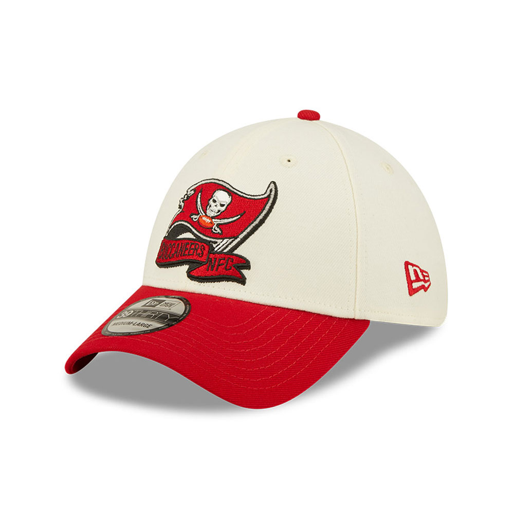 Tampa Bay Buccaneers NFL Sideline 2022 White 39THIRTY Stretch Fit Cap