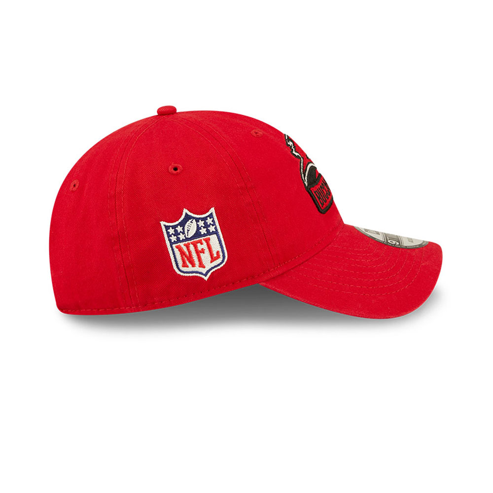 Tampa Bay Buccaneers NFL Sideline 2022 Red 9TWENTY Adjustable Cap