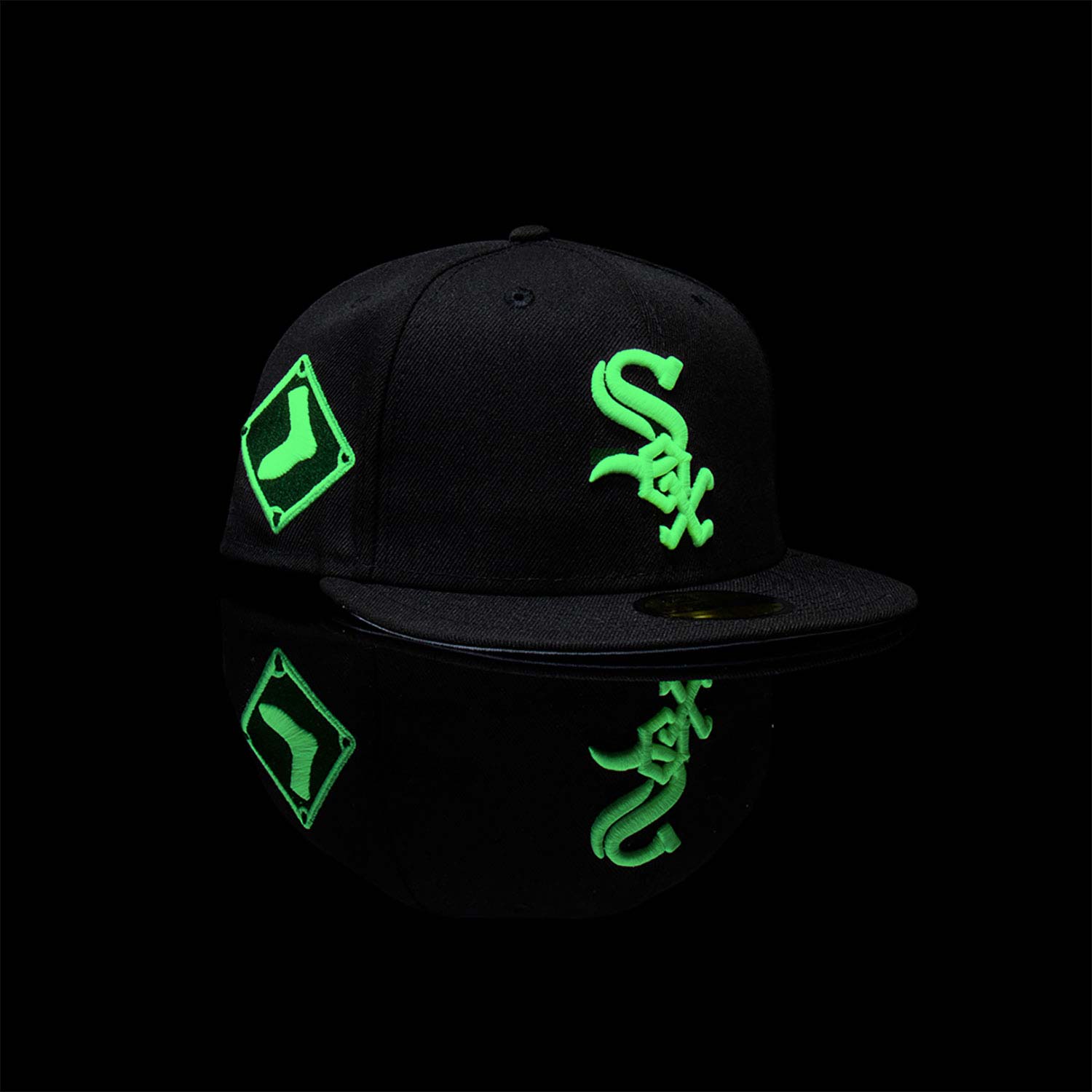 Yankees New Era 59FIFTY Fitted Glow Undervisor Black Hat