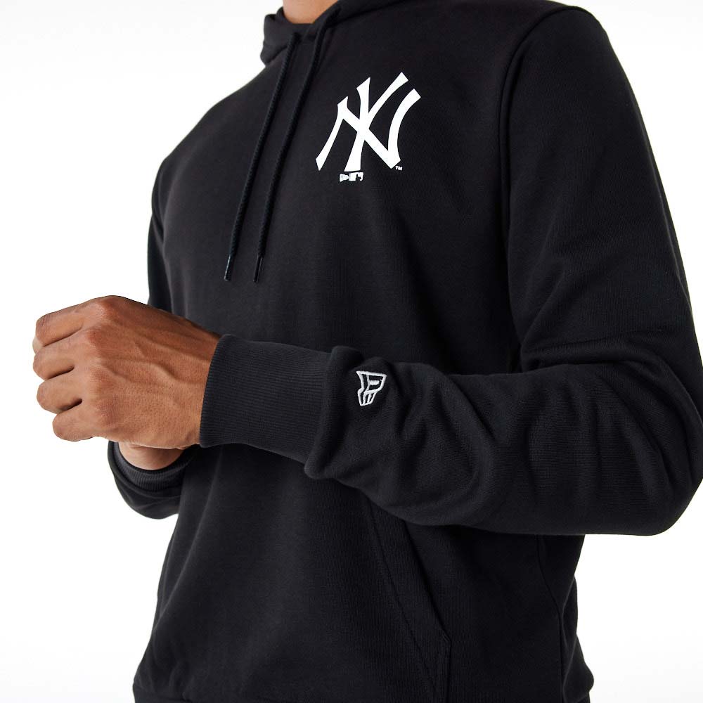 Schwarzer New York Yankees Essentials Hoodie