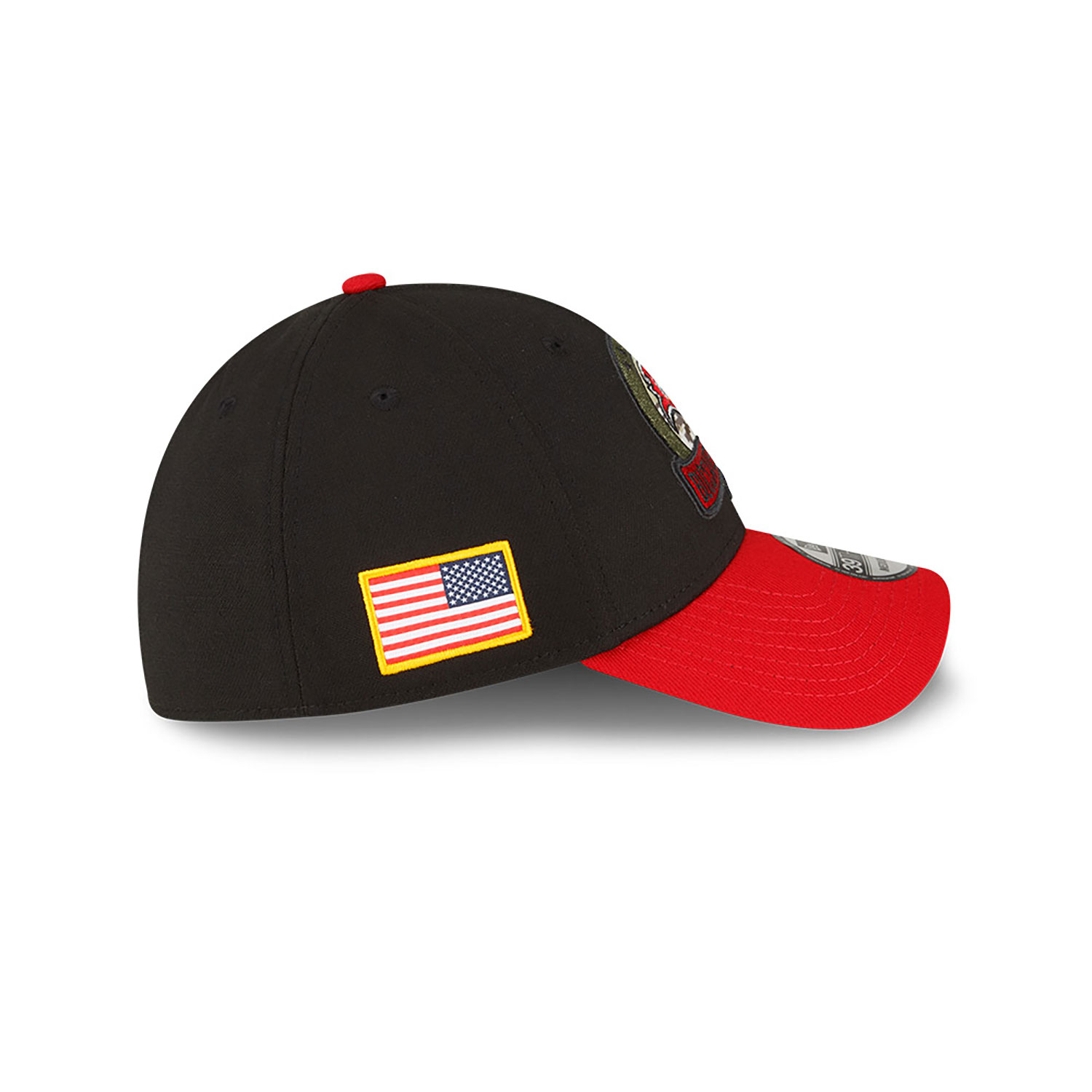 Tampa Bay Buccaneers NFL Salute to Service Black 39THIRTY Stretch Fit Cap