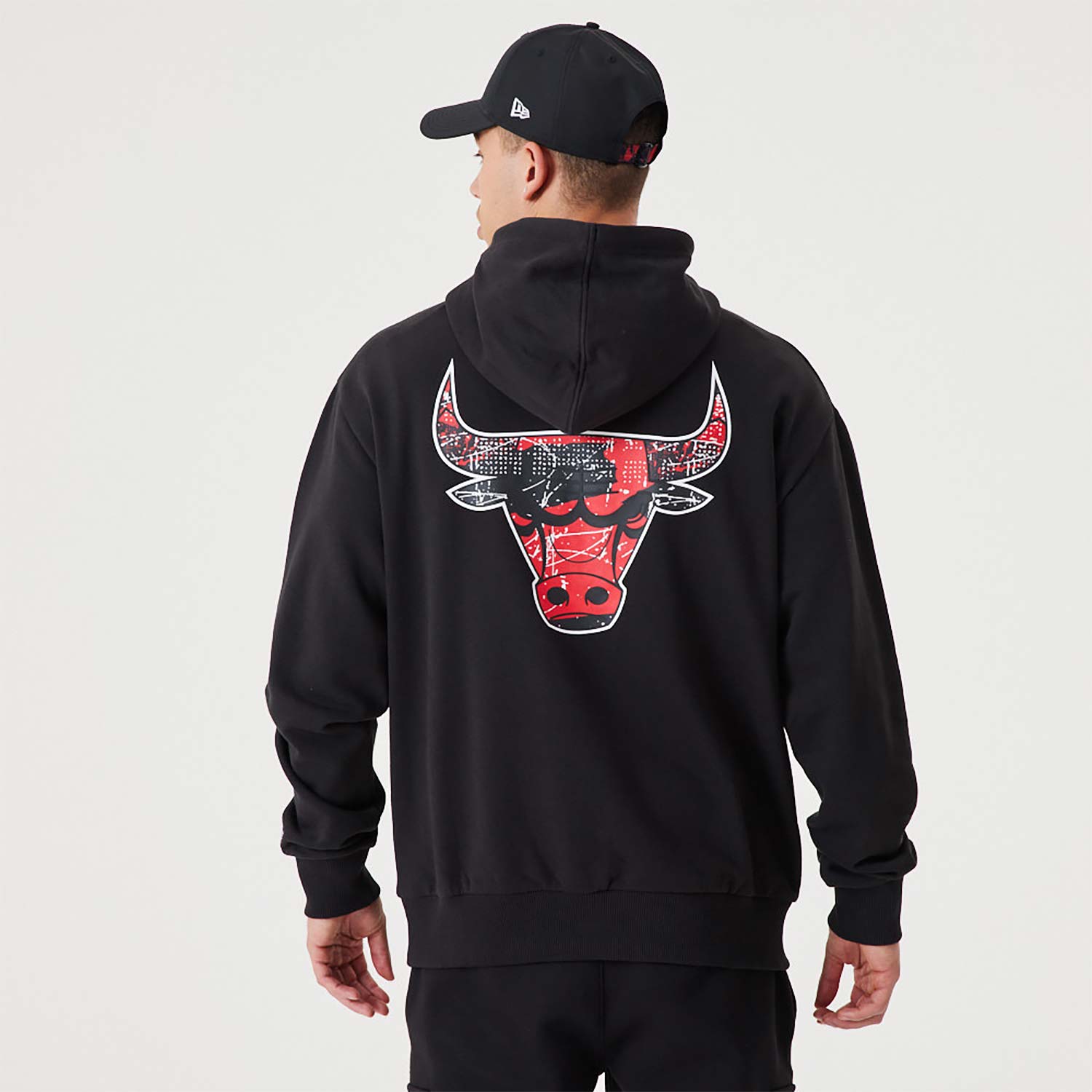 Chicago Bulls NBA Infill Team Logo Black Pullover Hoodie