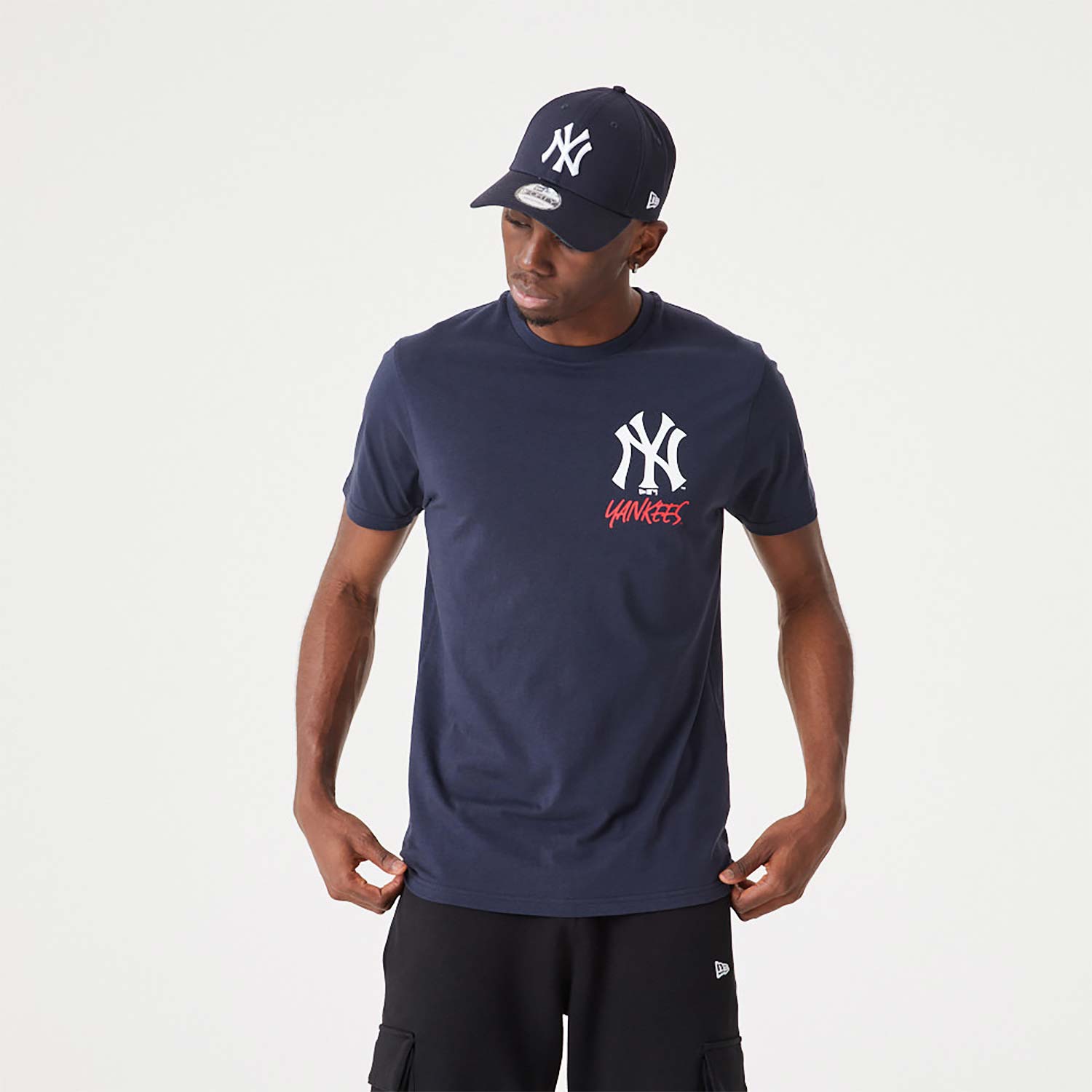 New York Yankees MLB Team Logo Graphic Navy T-Shirt