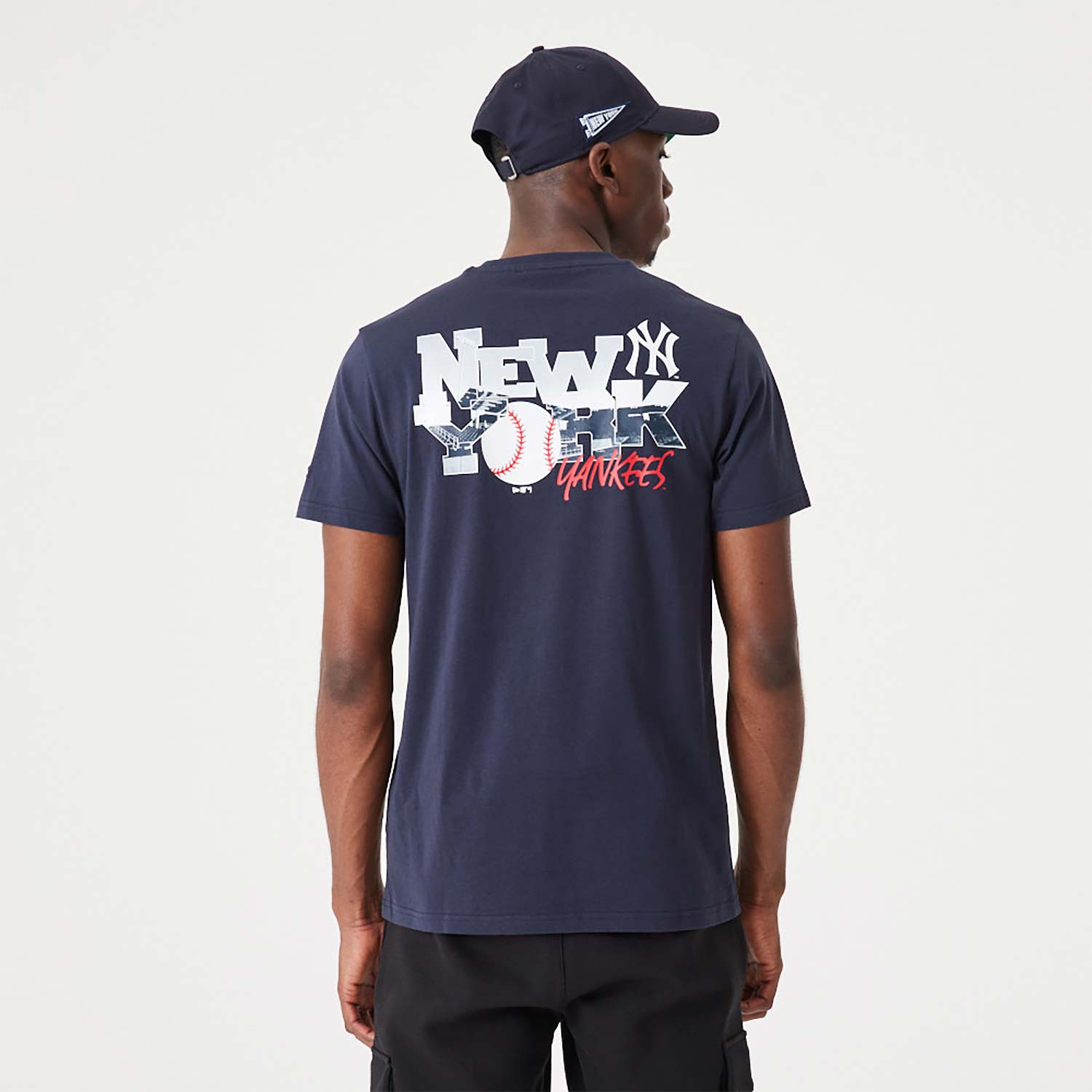 New York Yankees MLB Team Logo Graphic Navy T-Shirt
