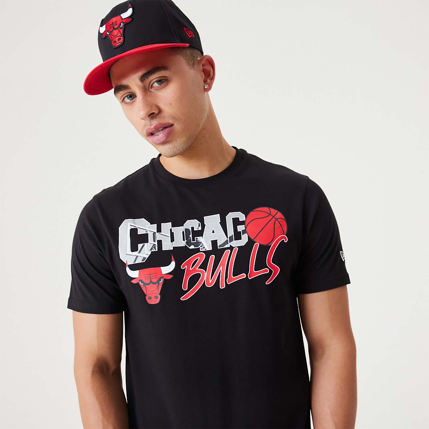 Chicago Bulls NBA Infill Graphic Black T-Shirt