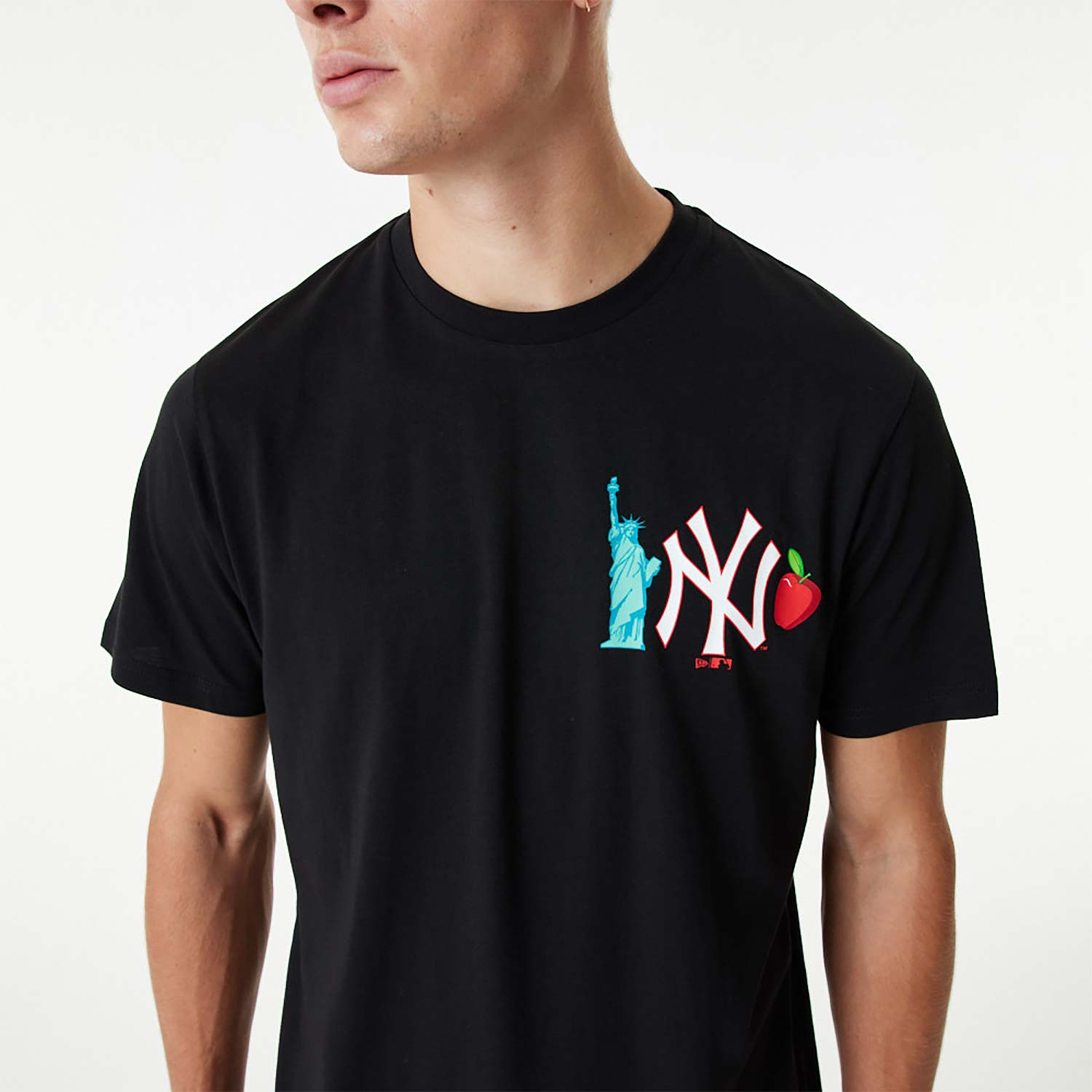 New York Yankees MLB City Graphic Black T-Shirt