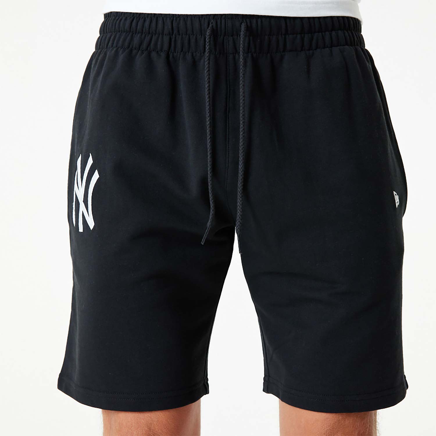 New York Yankees League Essential Black Shorts