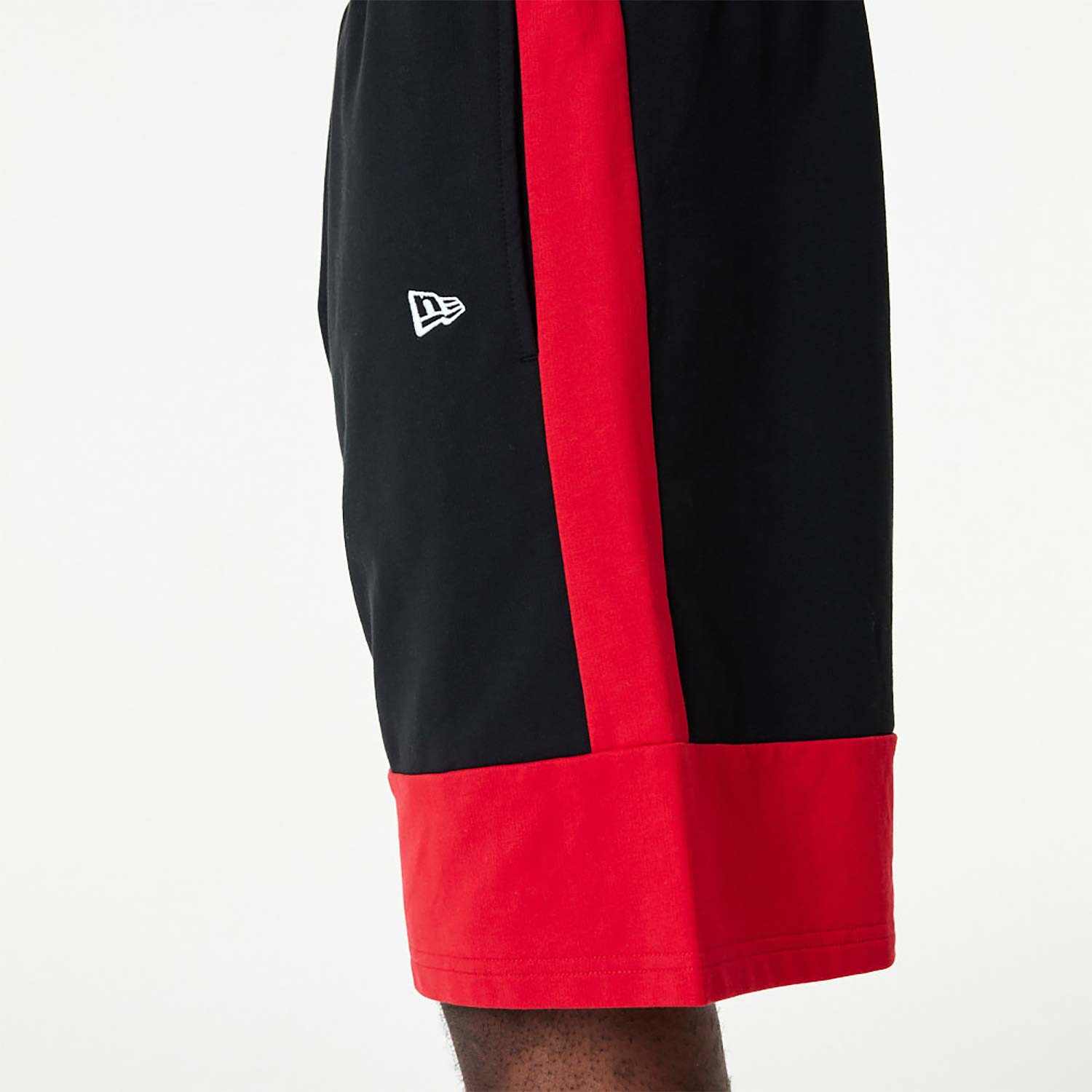 New Era Chicago Bulls NBA Colur Block Shorts Black Red 60349349