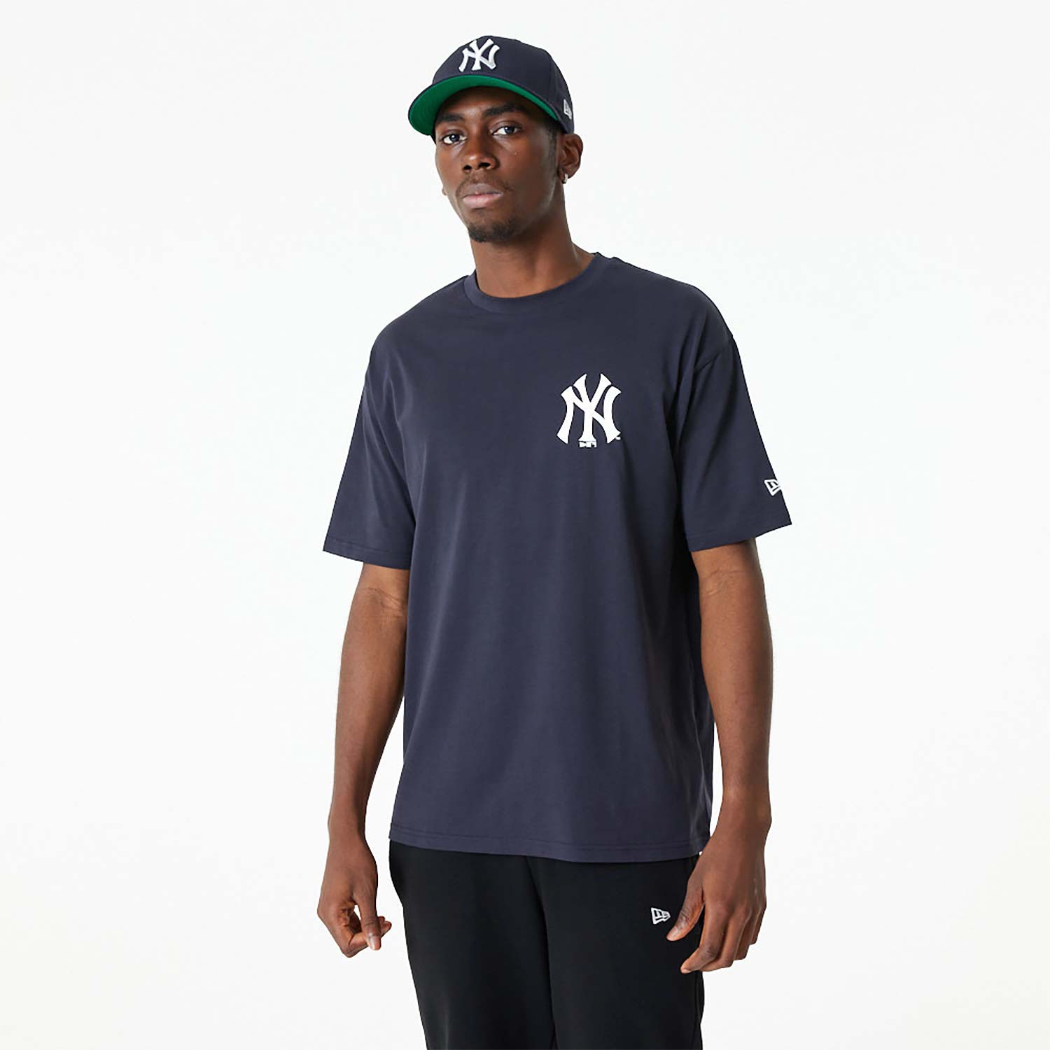 Official New Era MLB Stadium Graphic New York Yankees Oversized T-Shirt  C2_262