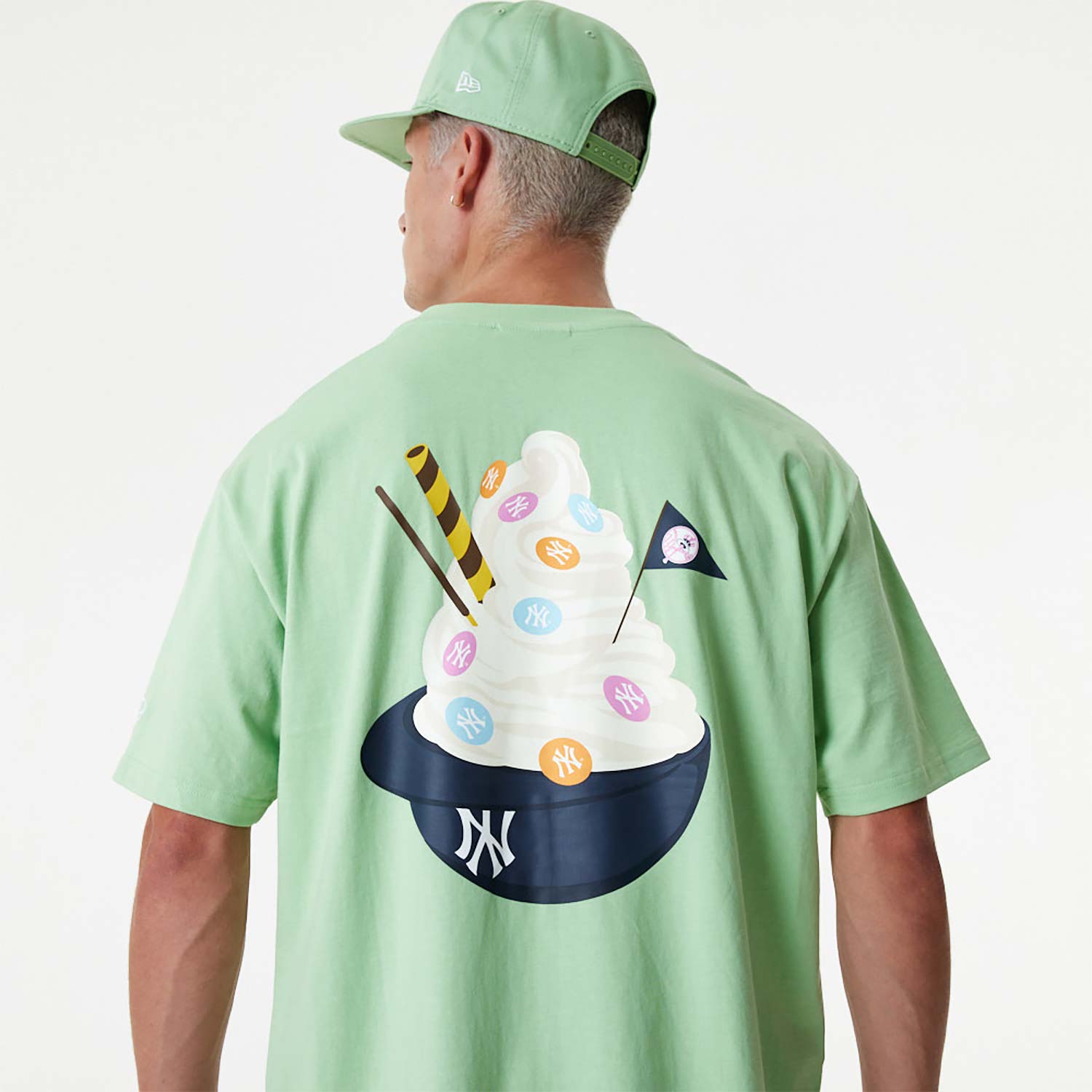 New York Yankees MLB Ice Cream Green Oversized T-Shirt