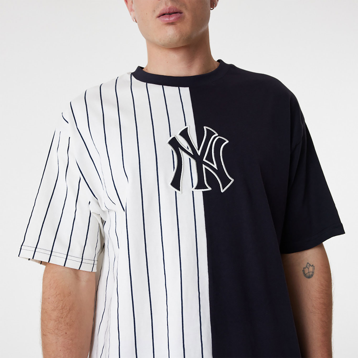 yankees striped jersey