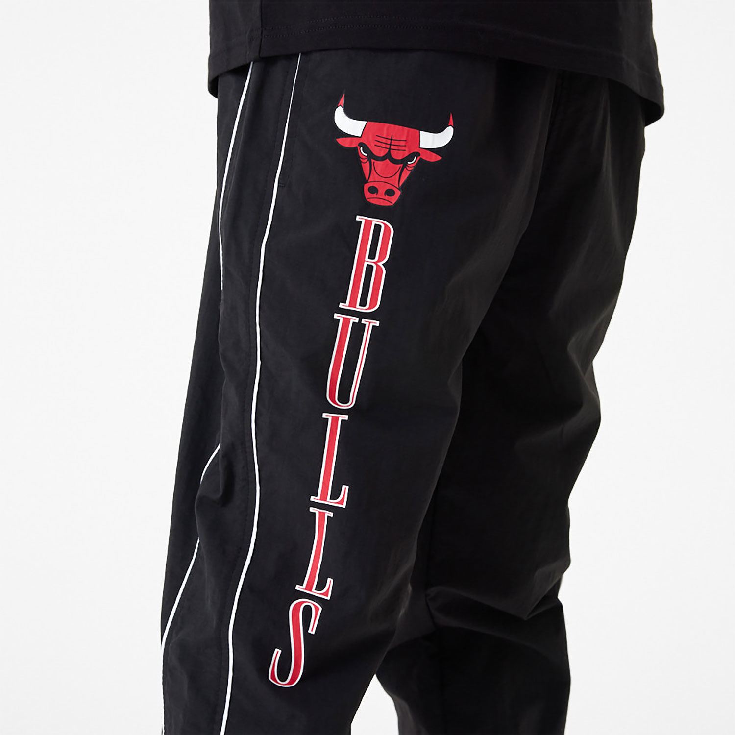 Chicago Bulls Track Pant NBA, Men's Fashion, Bottoms, Trousers on Carousell